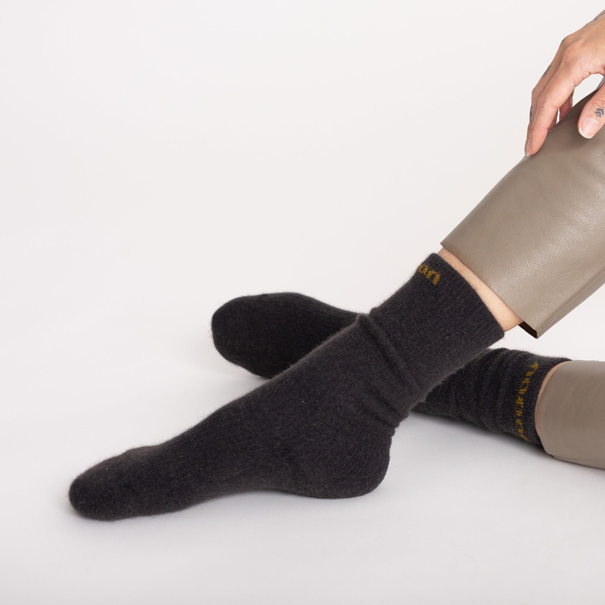 Possum Merino Wool HUKA Socks, Peat