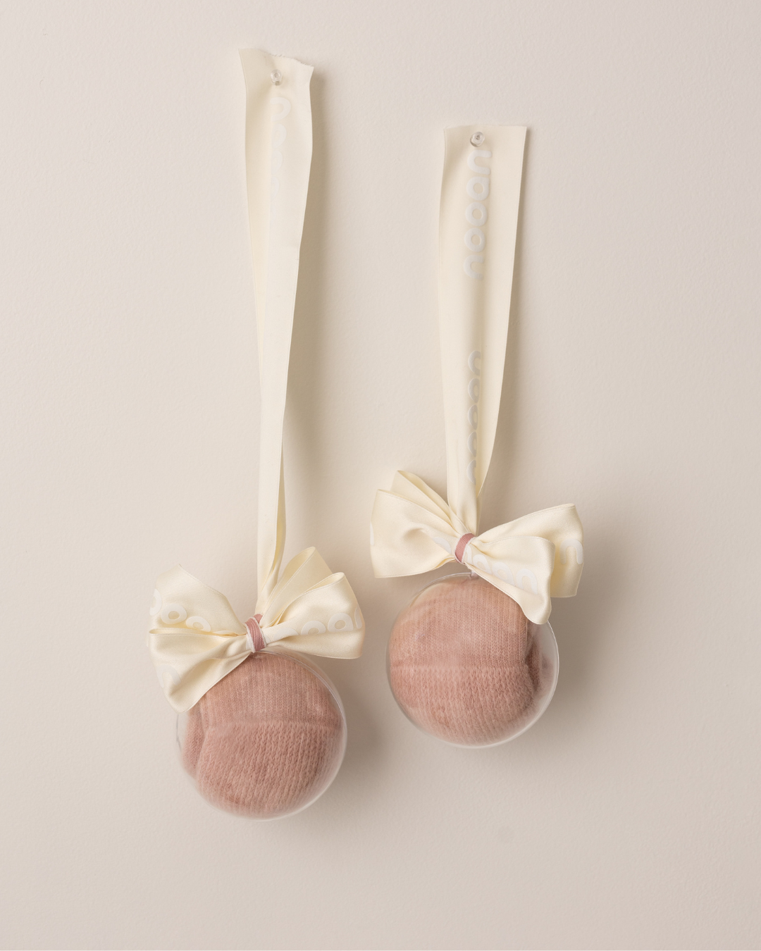 Nooan Christmas Gift Bauble